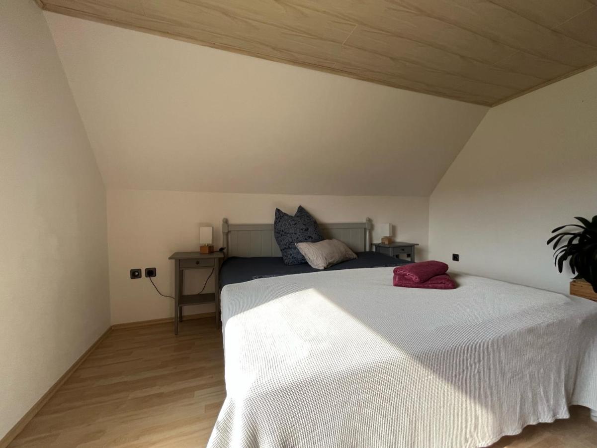 Schoene Wohnung In Ruhiger Laendlicher Lage Heidenheim  Екстериор снимка